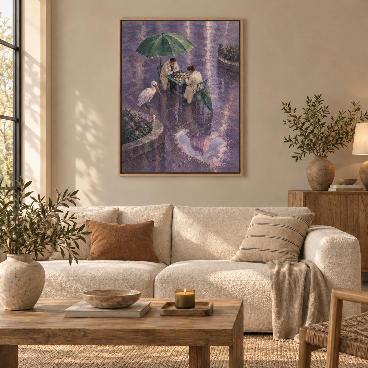 Das Schachspiel im Regen – Leinwand im Naturholz-Schattenfugenrahmen im Wohnzimmer, ohne Weißrand.