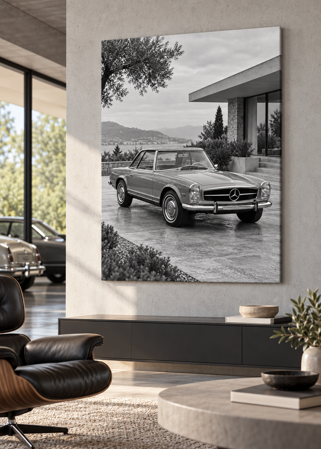 Mercedes 230 SL Pagode vor Villa – Schwarz-Weiß-Wandbild als Produktansicht.