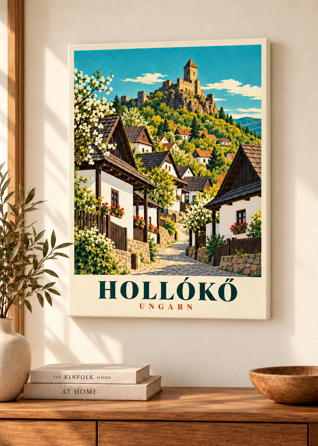 Hollókő Motiv als Leinwand im Wohnraum