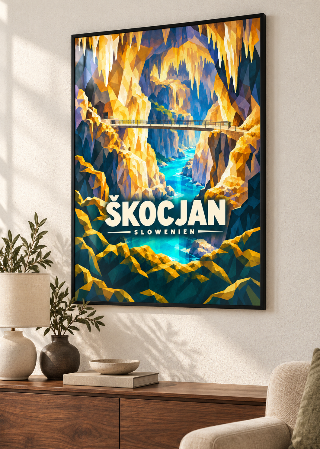 Škocjan – schwarzer Rahmen im Wohnraum