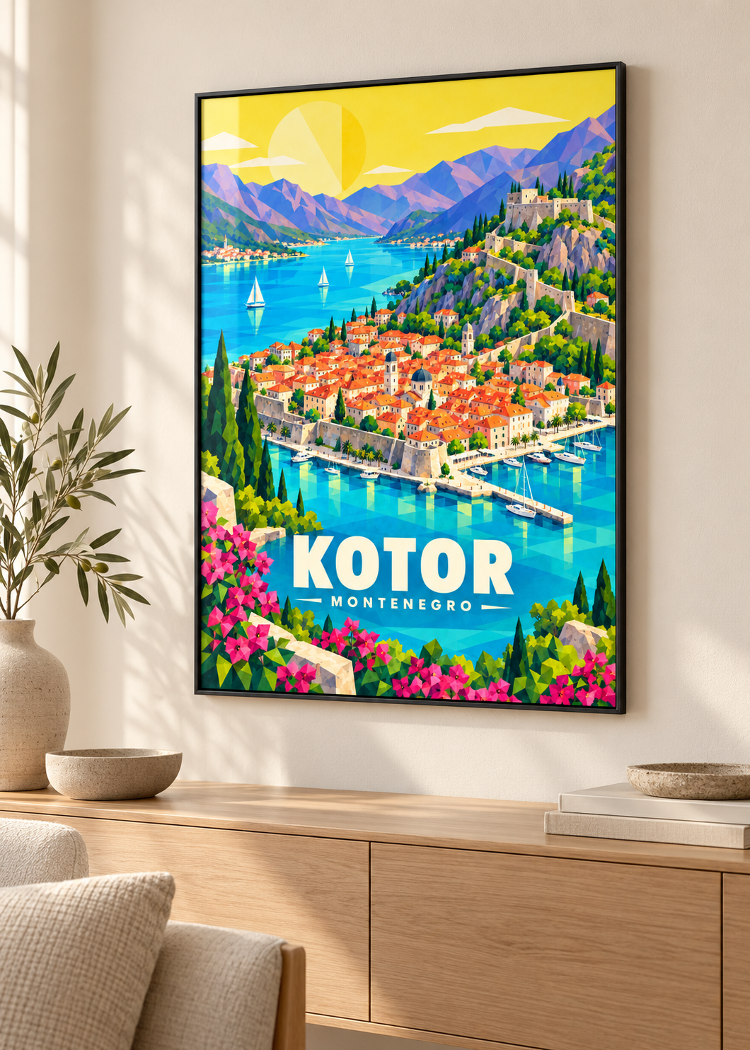 Kotor – schwarzer Rahmen im Wohnraum