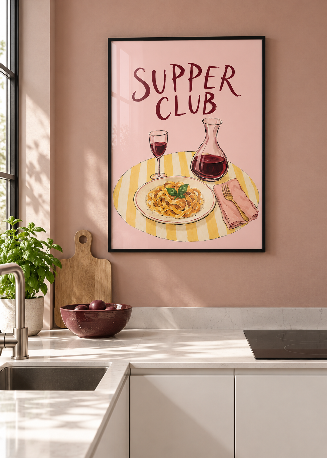 Supper Club – schwarzer Rahmen mit Glas in moderner Küche